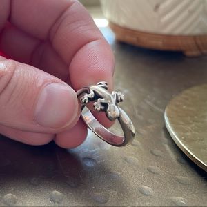 🦎VERY RARE JAMES AVERY GECKO RING SIZE 6 AND GECKO CHARM🦎